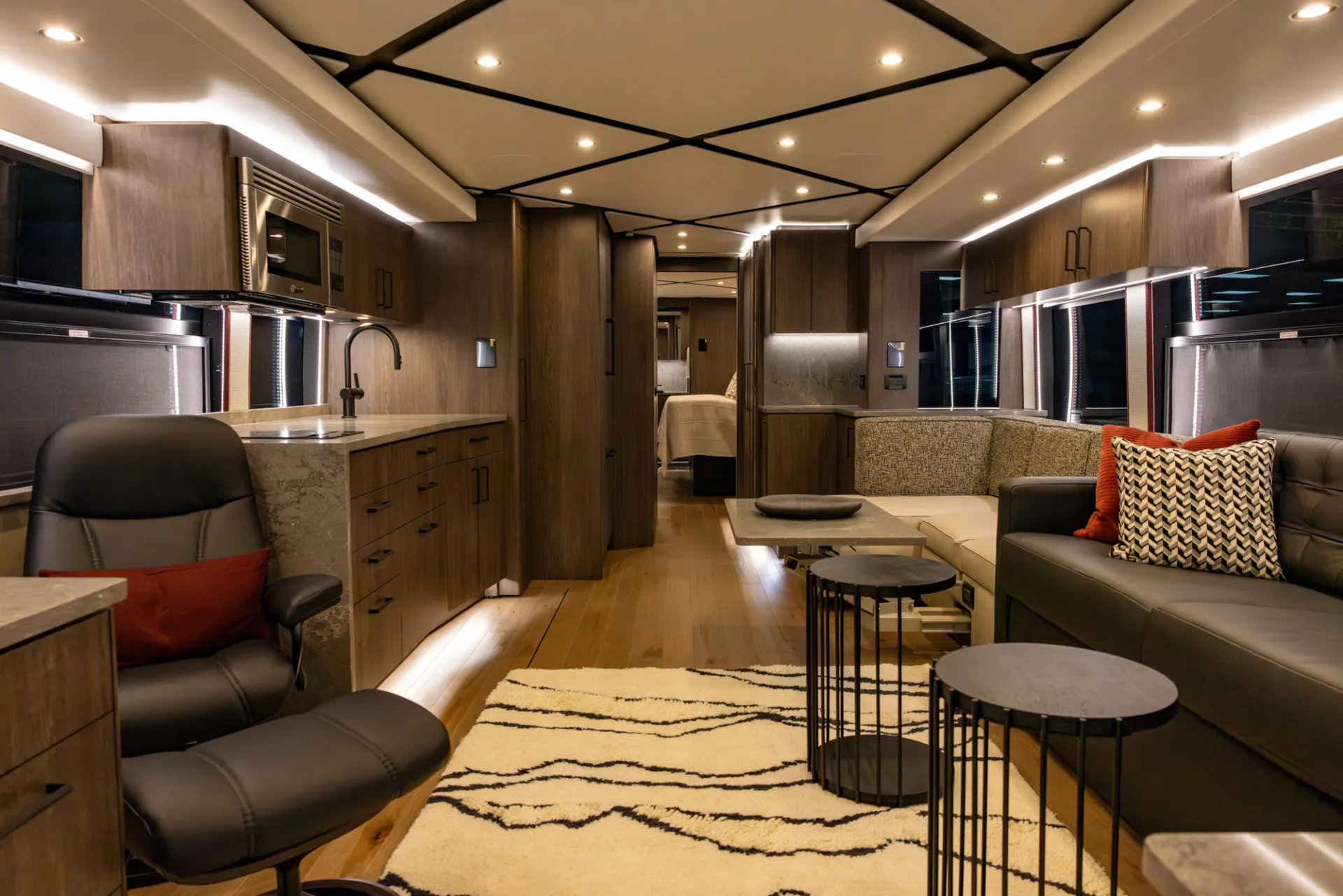 Luxury Prevost interior