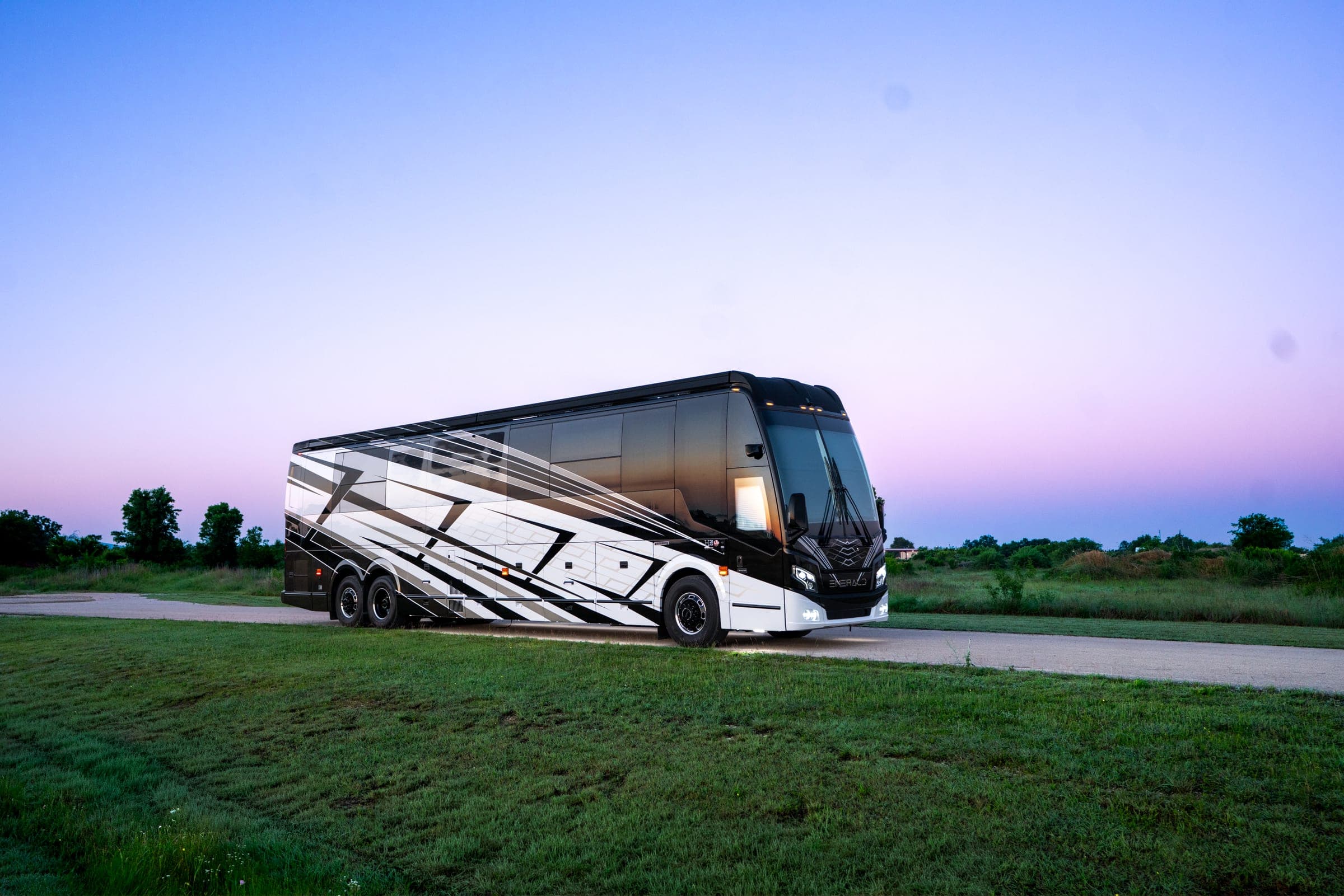 Emerald Luxury Coaches