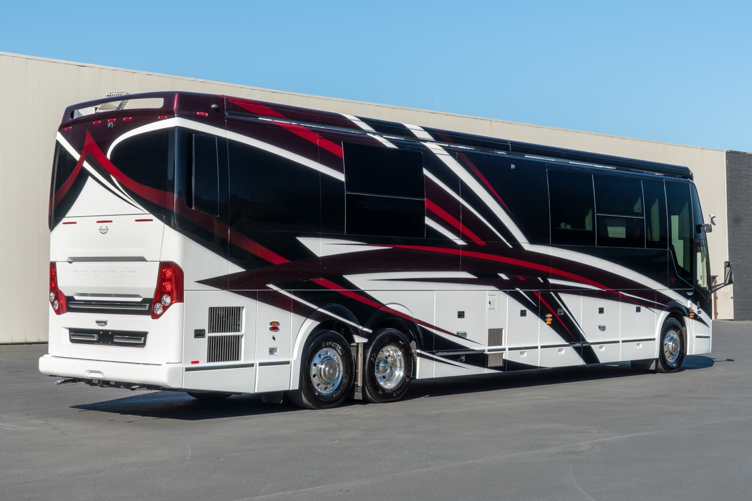 Marathon Coach Rv Prevost Marathon Coach for Sale | Luxury Converter